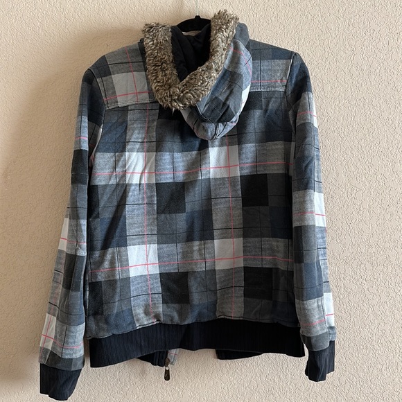 Jacket - Picture 5 of 5